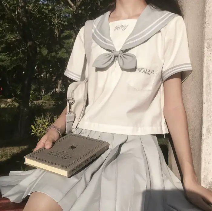 黑洞启示录